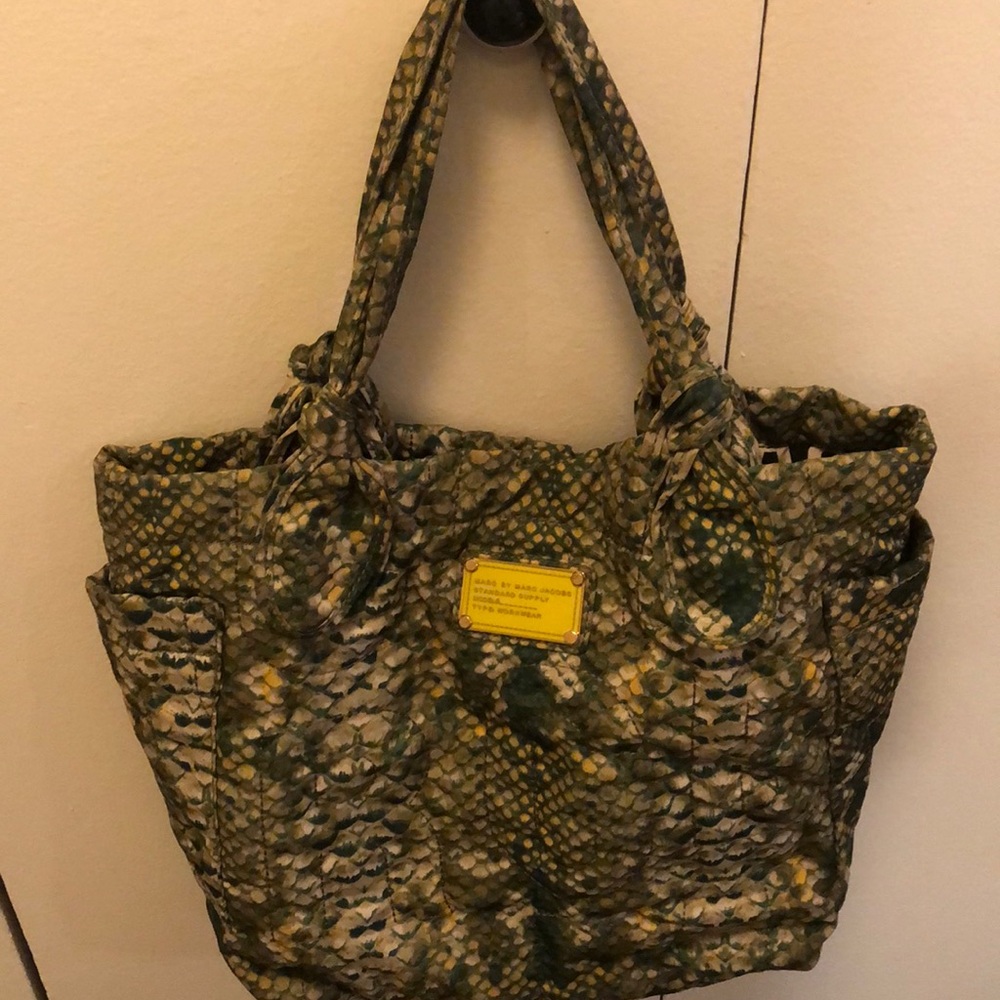 Marc Jacobs like new green snake skin tote